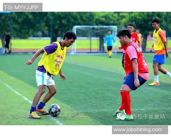 广州足球队耐力表现创新高引发热议球迷期待新赛季表现 广州足球队耐力表现创新高引发热议球迷期待新赛季表现