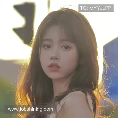 劳麟非